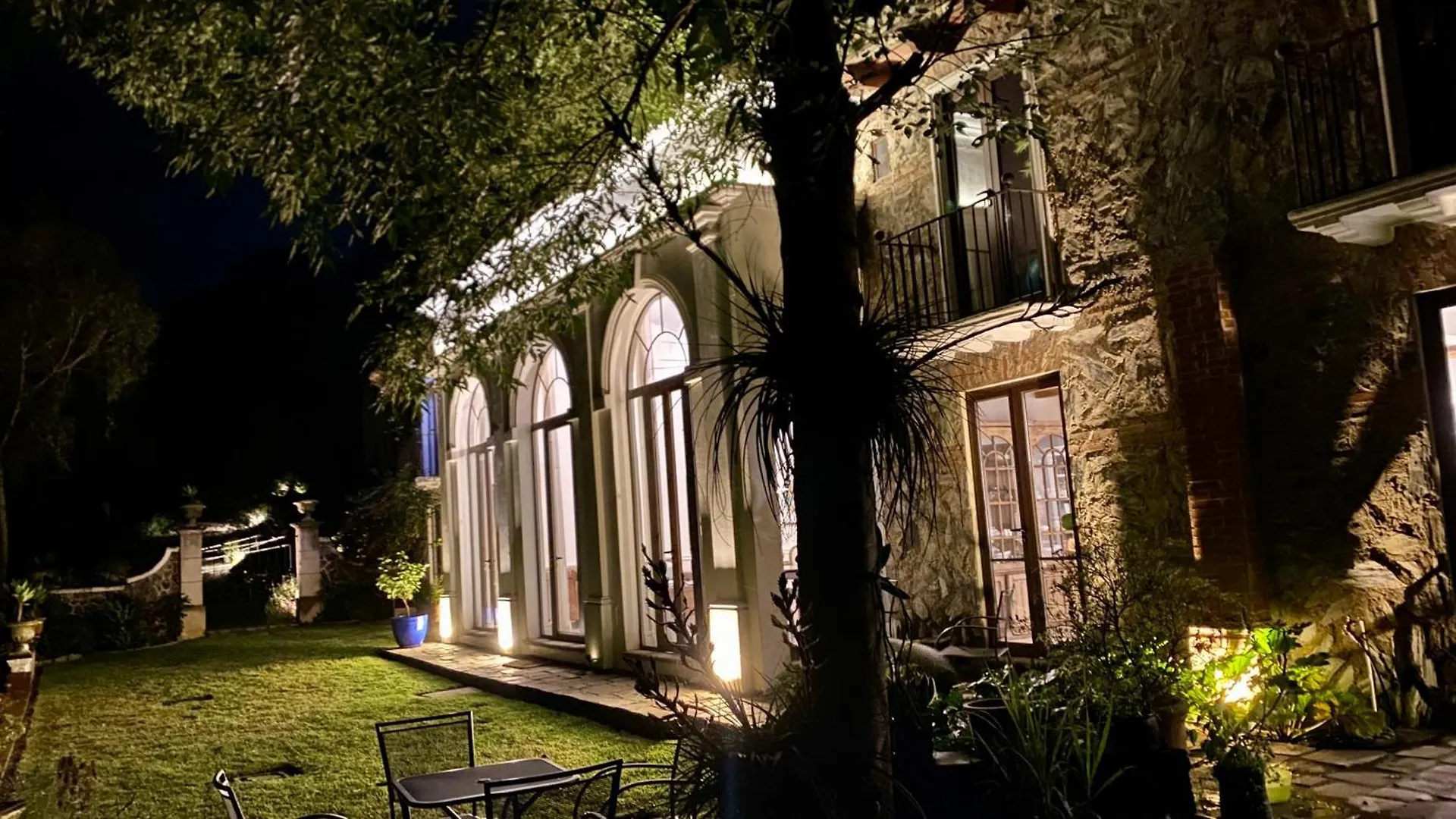 Finca San Mateo - Private Luxury Coffee Estate In Antigua Guatemala Villa
